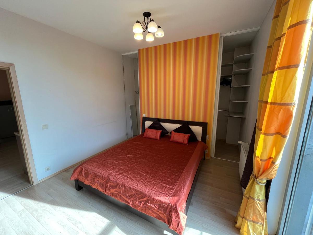 Lovely Apartments In Imanta With Free Parking 里加 外观 照片