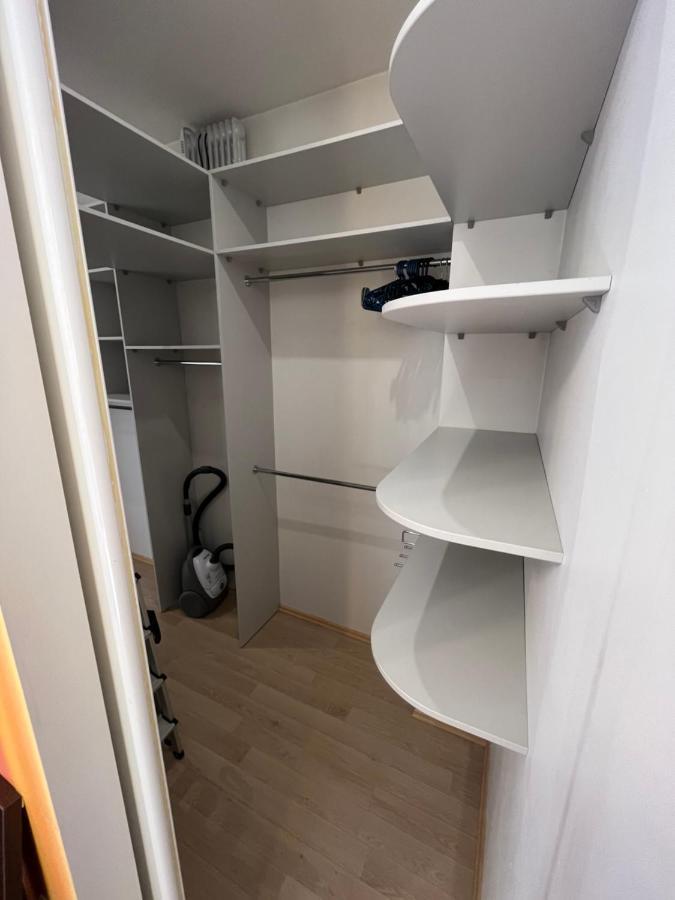 Lovely Apartments In Imanta With Free Parking 里加 外观 照片